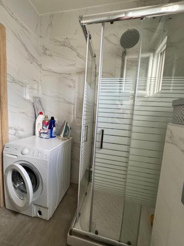 Simeon Apartment