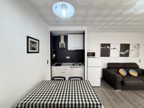 WELCS ESTUDIO 410 EMP con balcon y piscina comunitaria