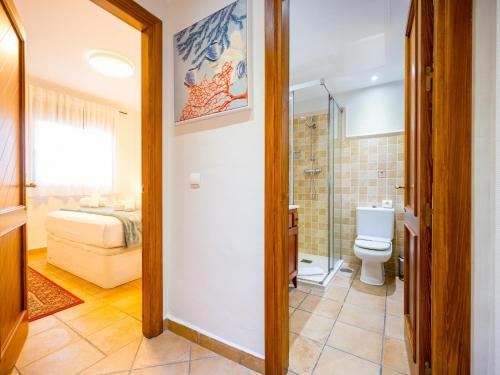 Central Marbella port townhouse w/ jacuzzi