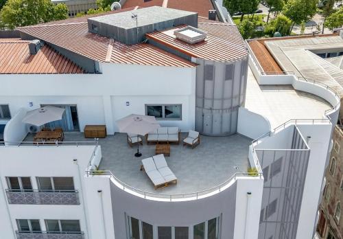 Ocean View Penthouse Studio with 70m2 PrivateTerrace
