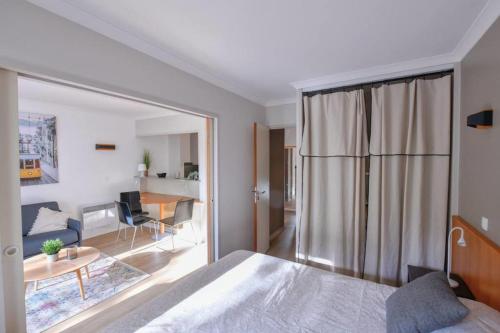 Cosy Apt With Balcony - Buttes Chaumont