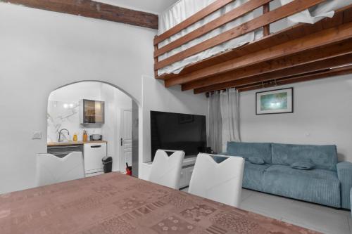 Appartement au centre de cannes en face du port - Climatisé