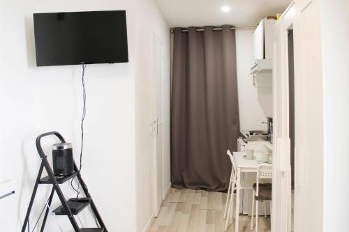 Cozy studio in a quiet location Paris 15th