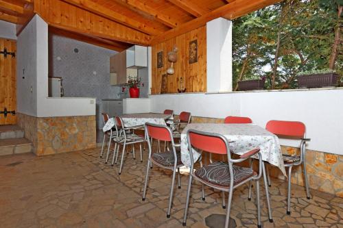 Apartments and rooms with parking space Novi Vinodolski - 19860
