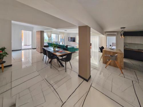 Azure Marine Apartment