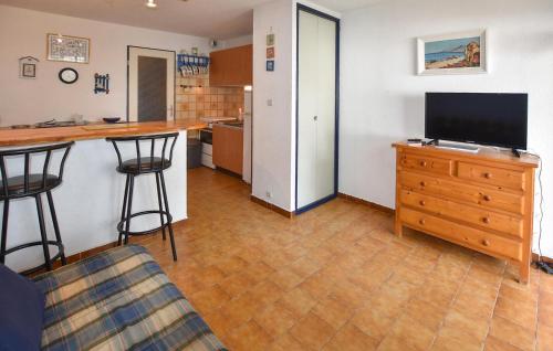 1 Bedroom Beautiful Apartment In Le Grau-Du-Roi