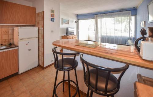 1 Bedroom Beautiful Apartment In Le Grau-Du-Roi