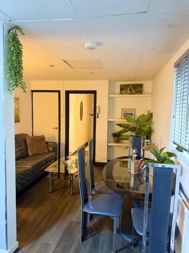 Cosy & Modern 2 Bedroom Apartment photo 5