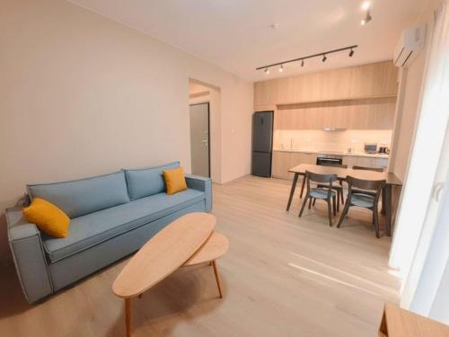 Theas Living B1