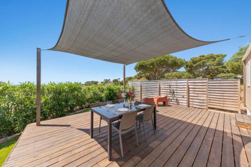 Le Laurier, mobil-home climatisé avec vue sur mer
