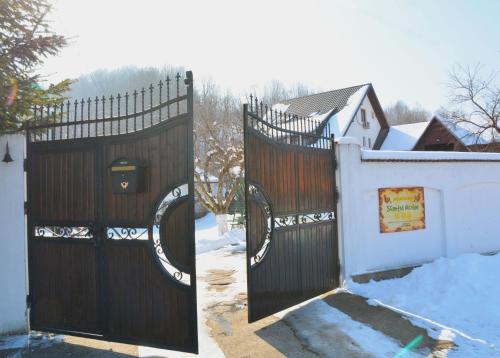 Billede fra billedgalleriet på Pension Sf Nicolae i Aluniş