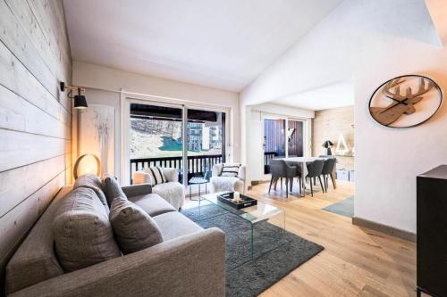Résidence Le Dome - Appartement duplex renove · Centre station MAE-1543