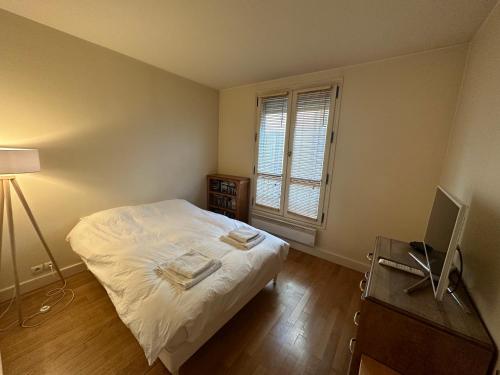 Bedroom for two persons near Parc Monceau