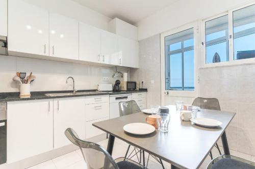 Lido Vista Apartment by Atlantic Holiday