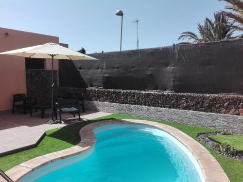 The swimming pool at or close to Casa Morani