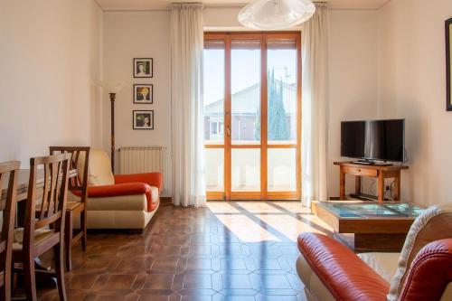 Terraced House - Quiet neighborhood - Free Parking