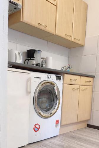 Modern 1BR Stay Comfort for 3 in Central Vienna