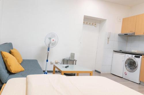 Modern 1BR Stay Comfort for 3 in Central Vienna