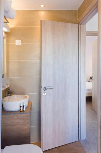 Gambar di galeri bagi Pahivouni Studios & Suites di Donoussa