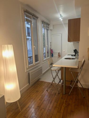 2 pièces bien placé pour visiter Paris