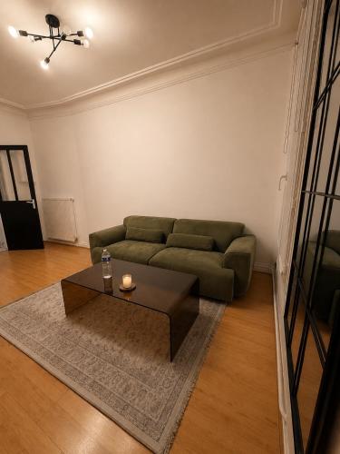 Charmant appartement bien situé - rue vue Tour Eiffel