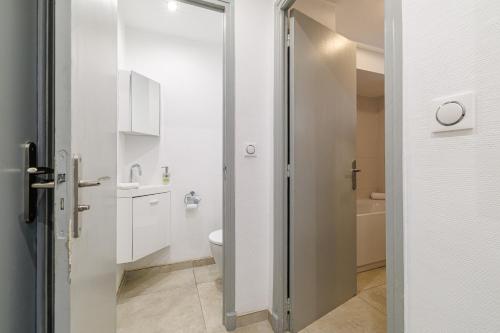 PDF RDC - 2 BDR apartment with terrace - Quiet and close to beaches