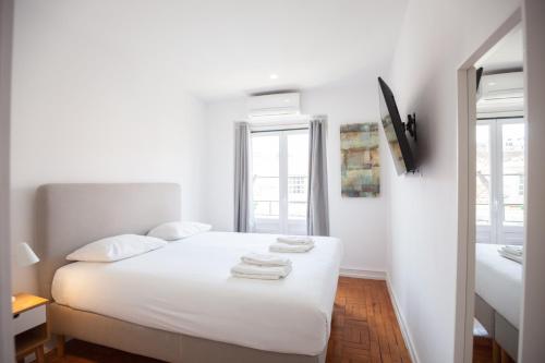 FLH Downtown Central Flat with Balcony