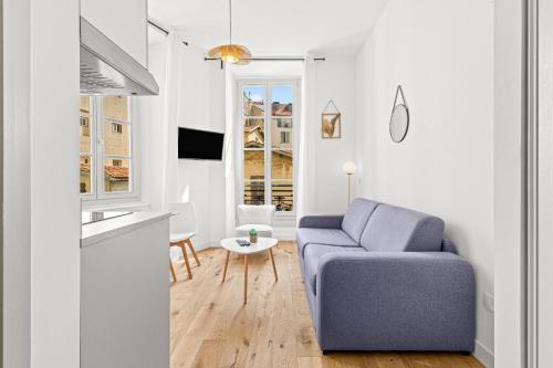 Charming City Center Studio 102