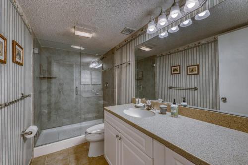 Peaceful Oceanfront Villa with Pools Hot Tub Tennis & Ocean View photo 21