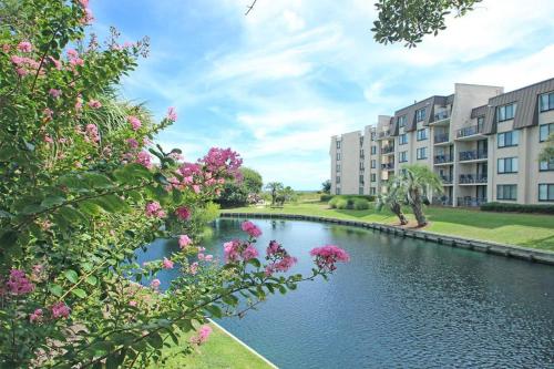 Peaceful Oceanfront Villa with Pools Hot Tub Tennis & Ocean View photo 27