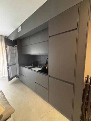 Moja Laguna-Beachside Apartment