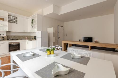 Zero Stress - Park & Ride - Private Parking Included, close to Metro to Duomo, Stadio San Siro