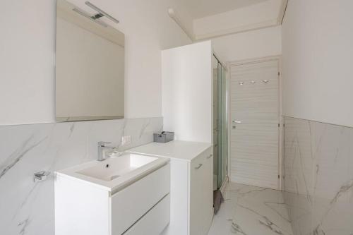 Zero Stress - Park & Ride - Private Parking Included, close to Metro to Duomo, Stadio San Siro
