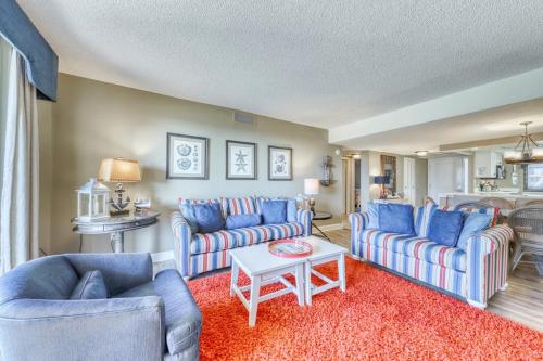 Spacious villa with pool hot tub playground & cute decor - steps from beach photo 8