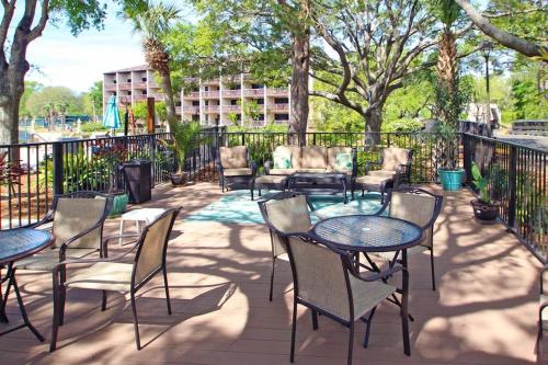 Spacious villa with pool hot tub playground & cute decor - steps from beach photo 34