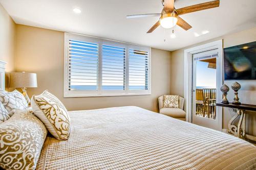 Cozy oceanfront villa tennis courts hot tub shared pool and ocean view photo 17