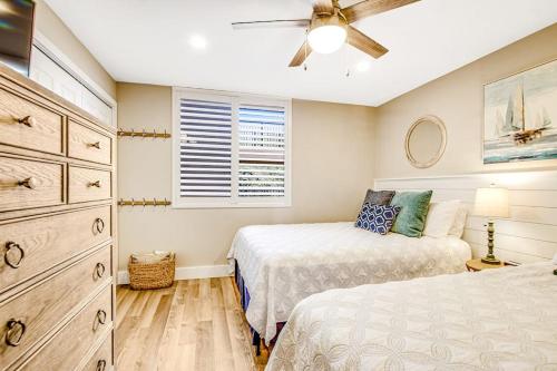 Cozy oceanfront villa tennis courts hot tub shared pool and ocean view photo 23