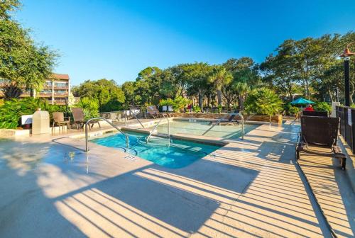 Cozy oceanfront villa tennis courts hot tub shared pool and ocean view photo 38