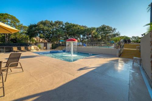 Cozy oceanfront villa tennis courts hot tub shared pool and ocean view photo 40