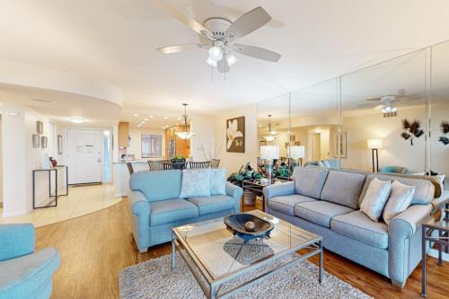 Oceanfront Villa with Ocean Views Shared Pool Hot Tub and More - Walk to Beach photo 6