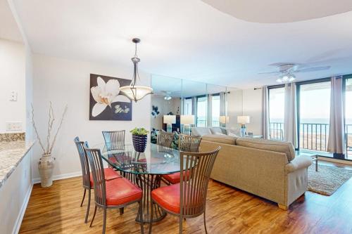 Oceanfront Villa with Ocean Views Shared Pool Hot Tub and More - Walk to Beach photo 10