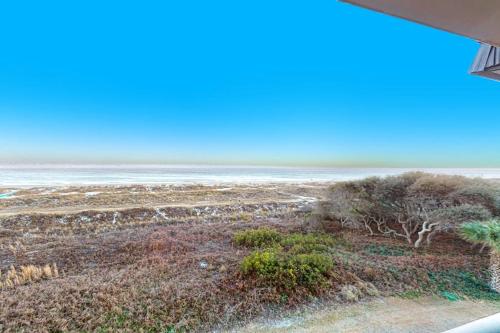 Oceanfront Villa with Ocean Views Shared Pool Hot Tub and More - Walk to Beach photo 23