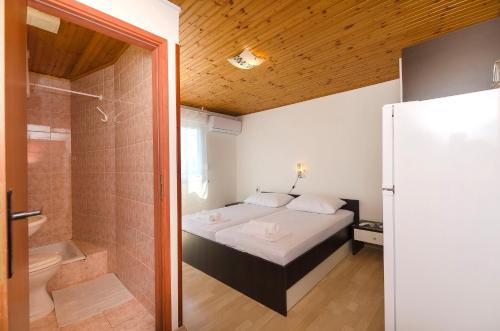 Apartments and Rooms Jengic