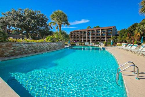 3rd-floor condo with balcony lagoon views pools tennis courts & beach access photo 28