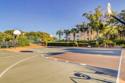 3rd-floor condo with balcony lagoon views pools tennis courts & beach access photo 31