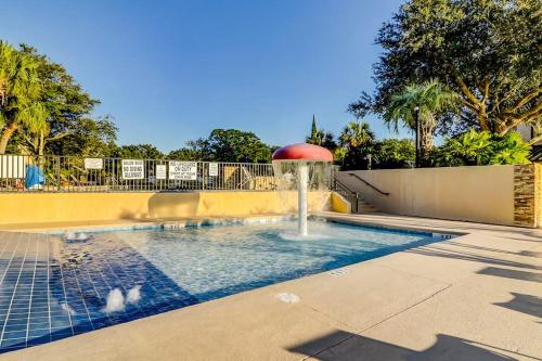 3rd-floor condo with balcony lagoon views pools tennis courts & beach access photo 34