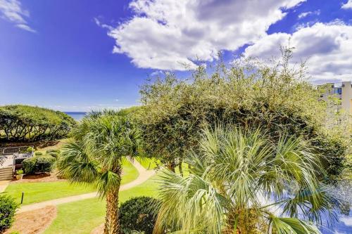 3rd-floor condo with balcony lagoon views pools tennis courts & beach access photo 36