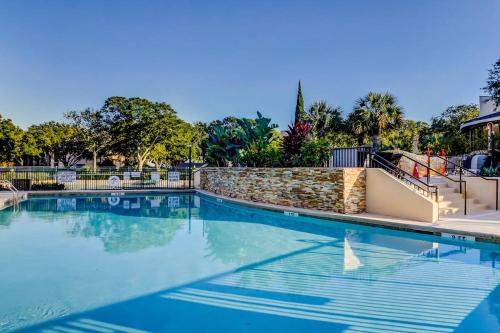 3rd-floor condo with balcony lagoon views pools tennis courts & beach access photo 39