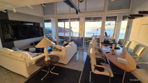 Apartment BellaVista with pool and beach