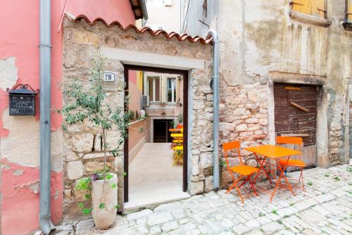 Villa NEA Seaview! Deluxe apartments in old town!